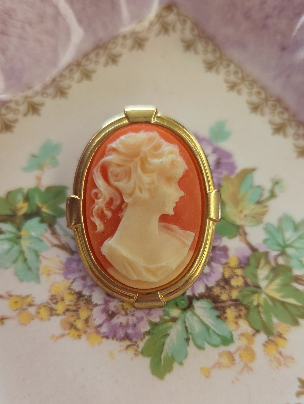 Vintage Orange Resin Cameo Brooch in Gold-tone Frame